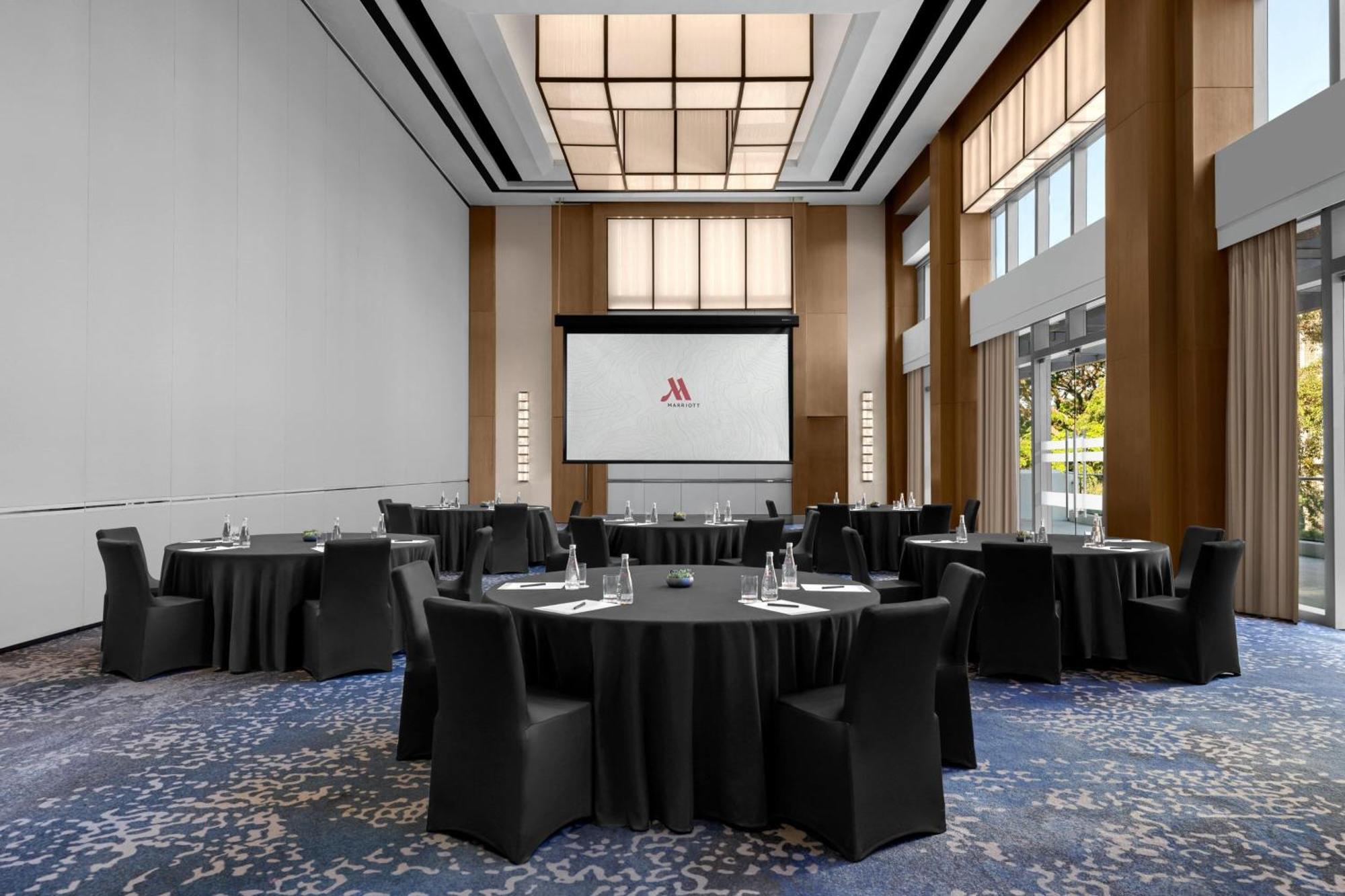 Clark Marriott Hotel Mabalacat Exterior foto